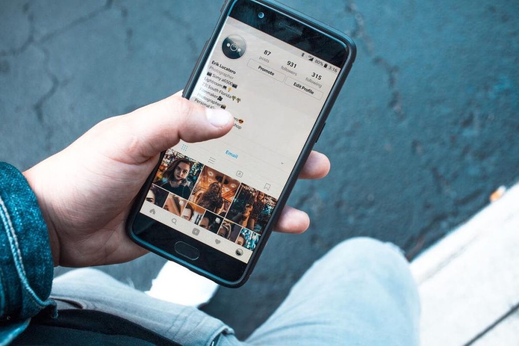 How to stop Instagram from saving posts to the Camera Roll